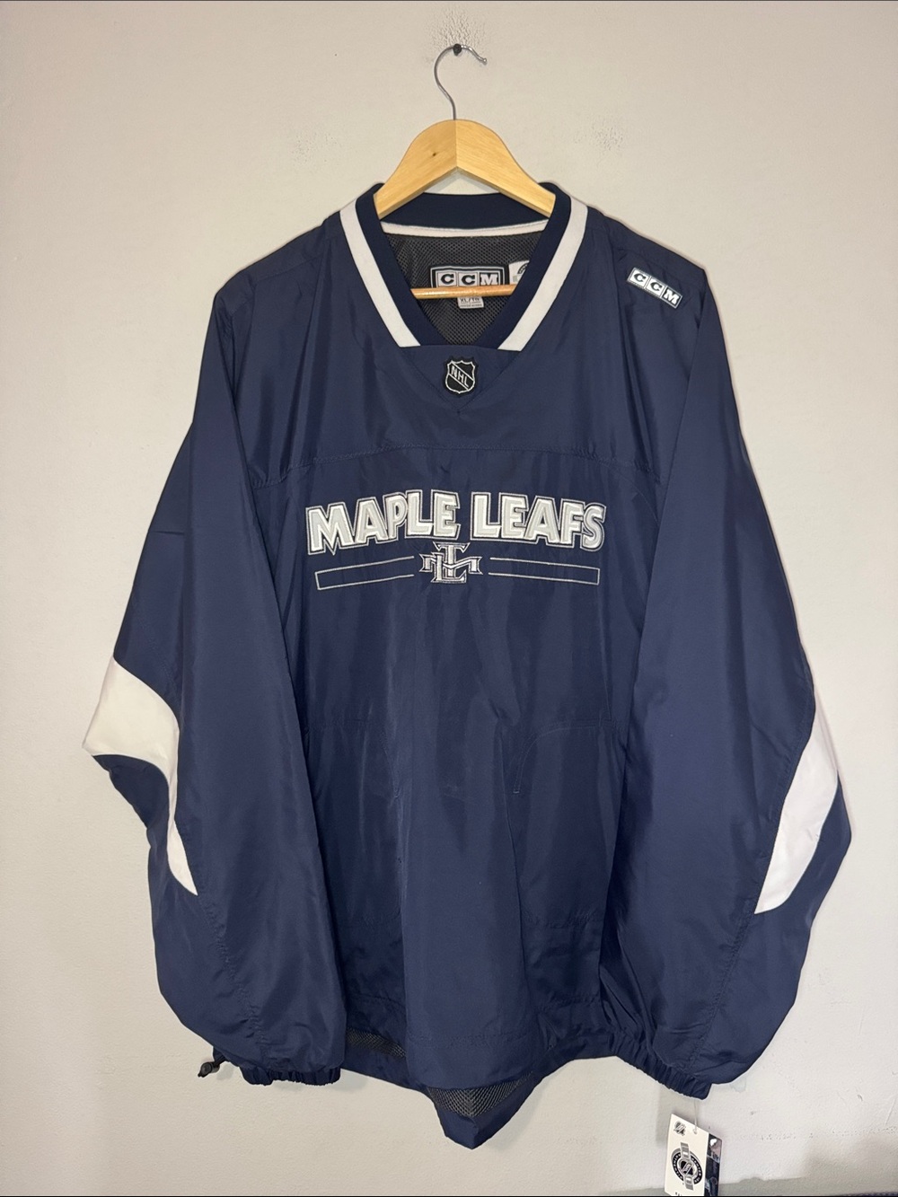 Vintage Toronto Maple Leafs Windbreaker / XL / NEW / CCM / NHL